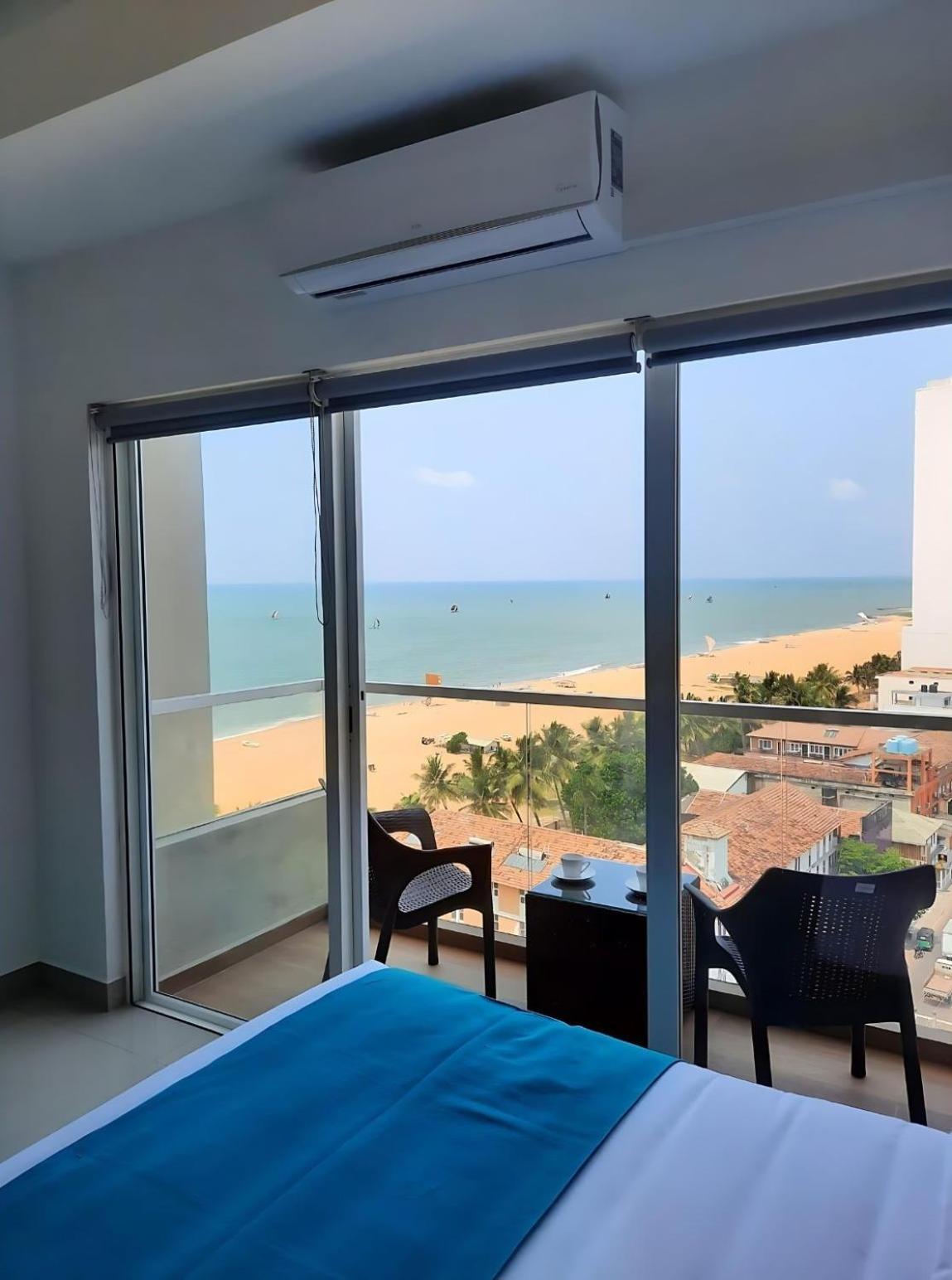 Negombo Ocean Breeze - Bliss On The Beach Luxury Apartments By Serendib Vacation Екстер'єр фото