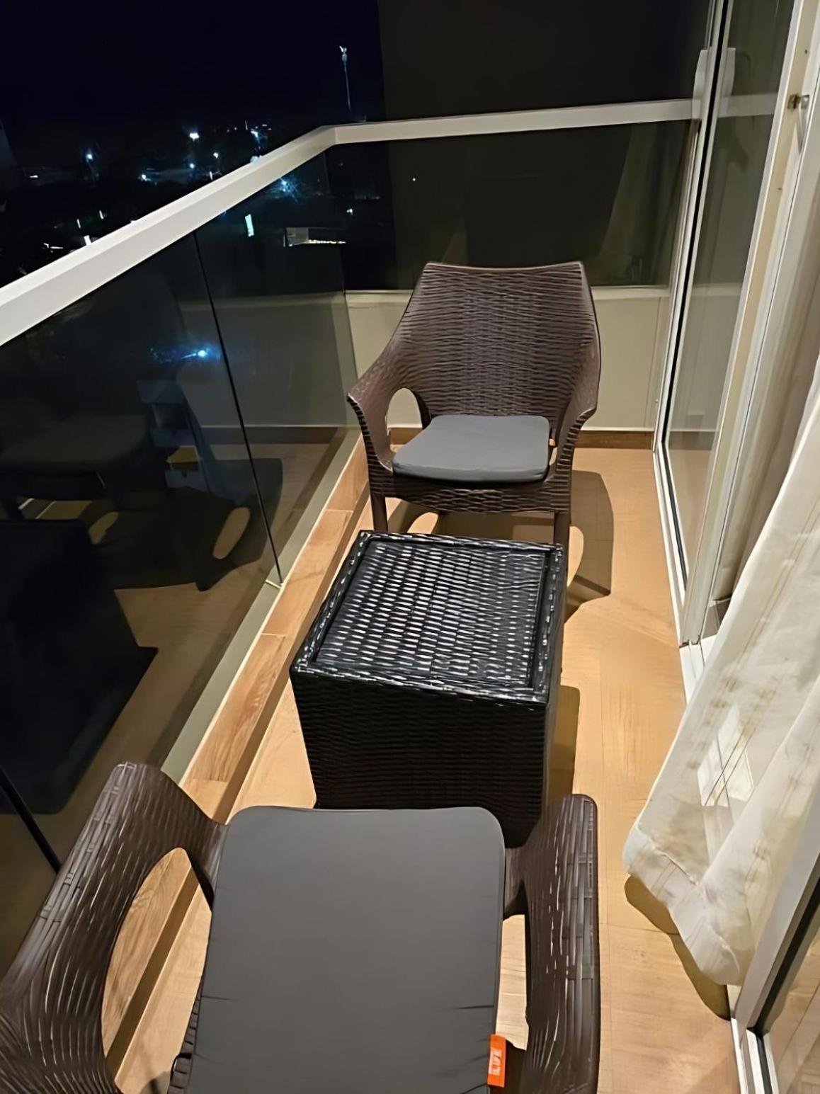 Negombo Ocean Breeze - Bliss On The Beach Luxury Apartments By Serendib Vacation Екстер'єр фото