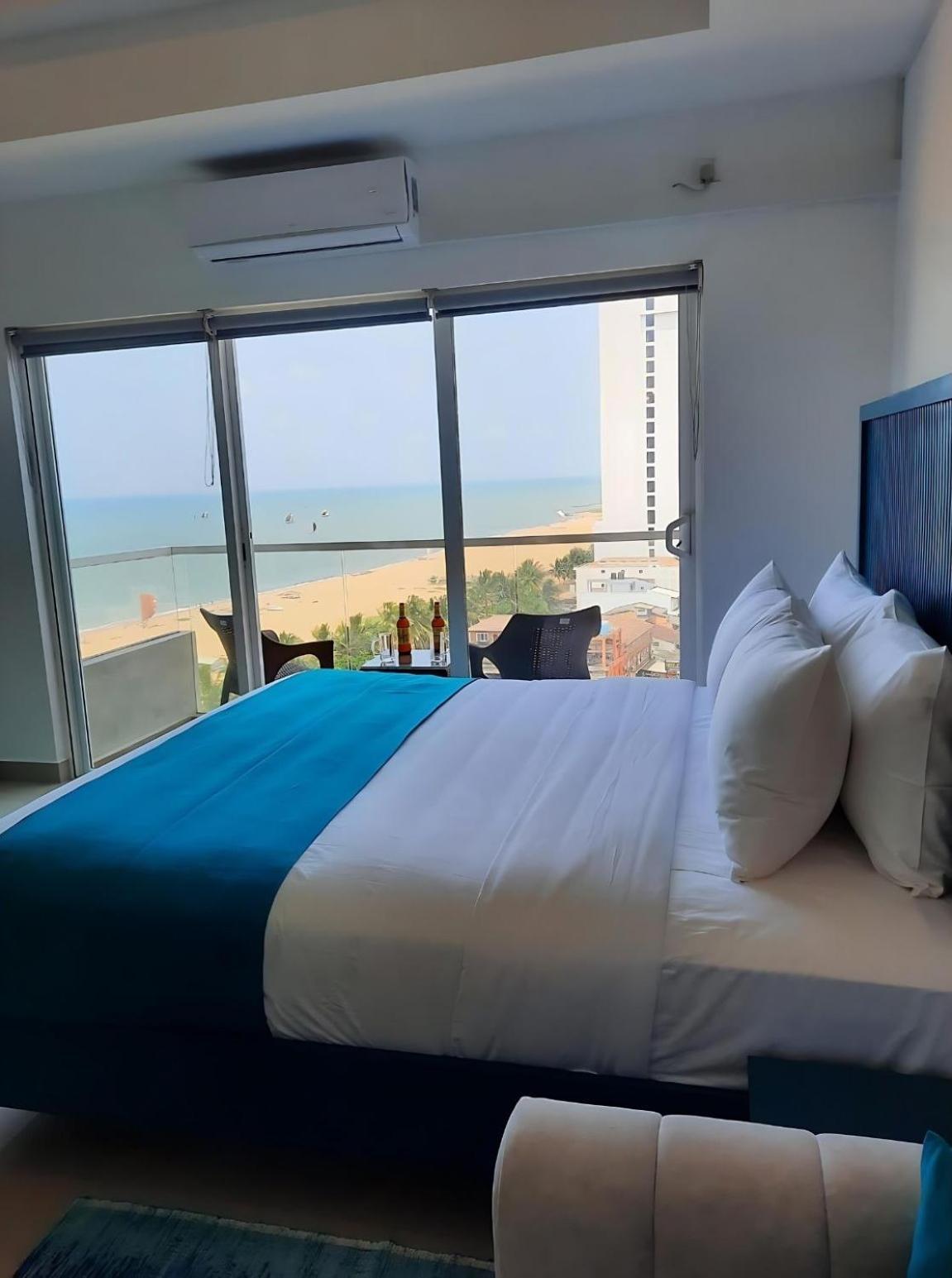 Negombo Ocean Breeze - Bliss On The Beach Luxury Apartments By Serendib Vacation Екстер'єр фото