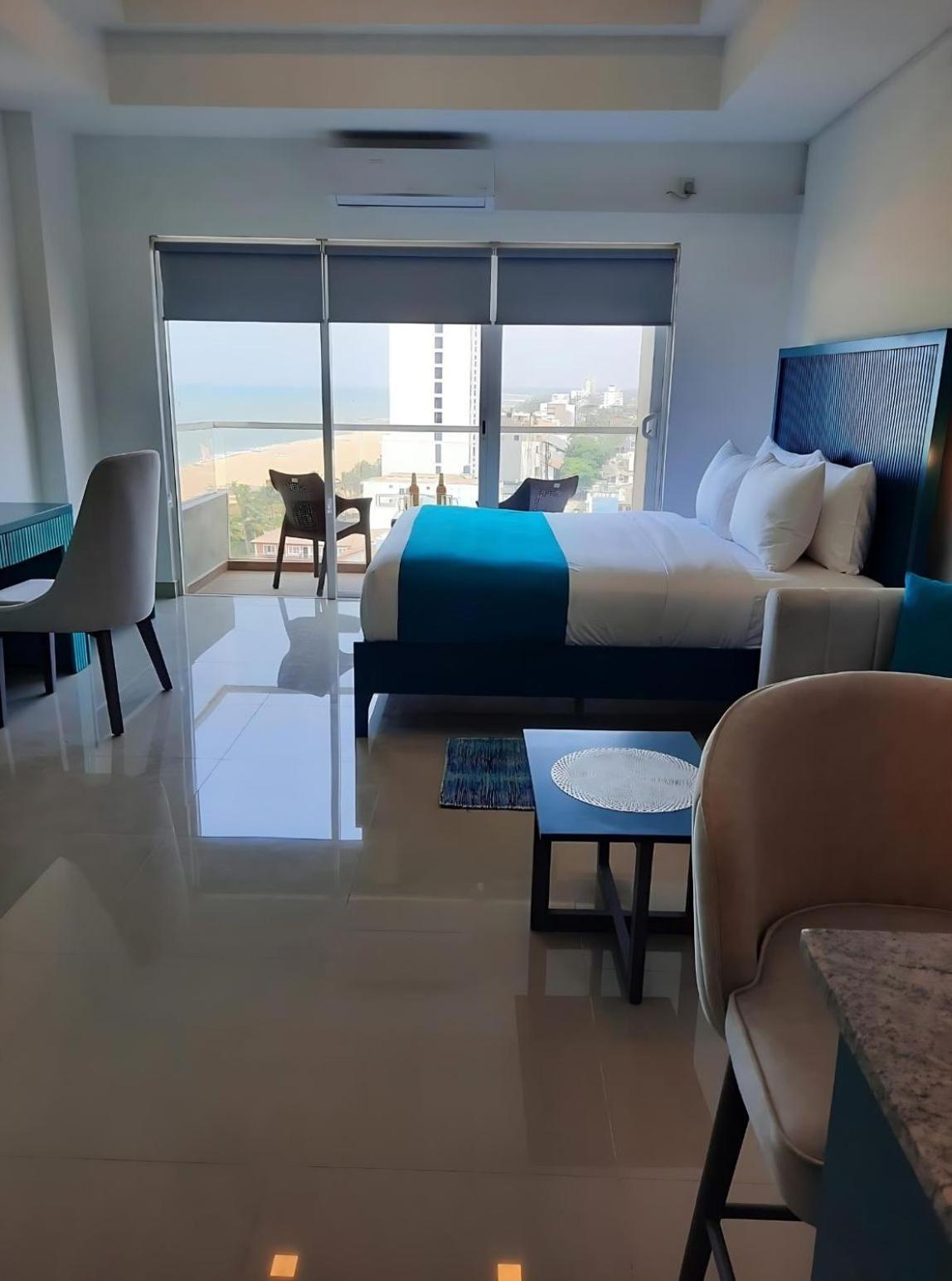 Negombo Ocean Breeze - Bliss On The Beach Luxury Apartments By Serendib Vacation Екстер'єр фото