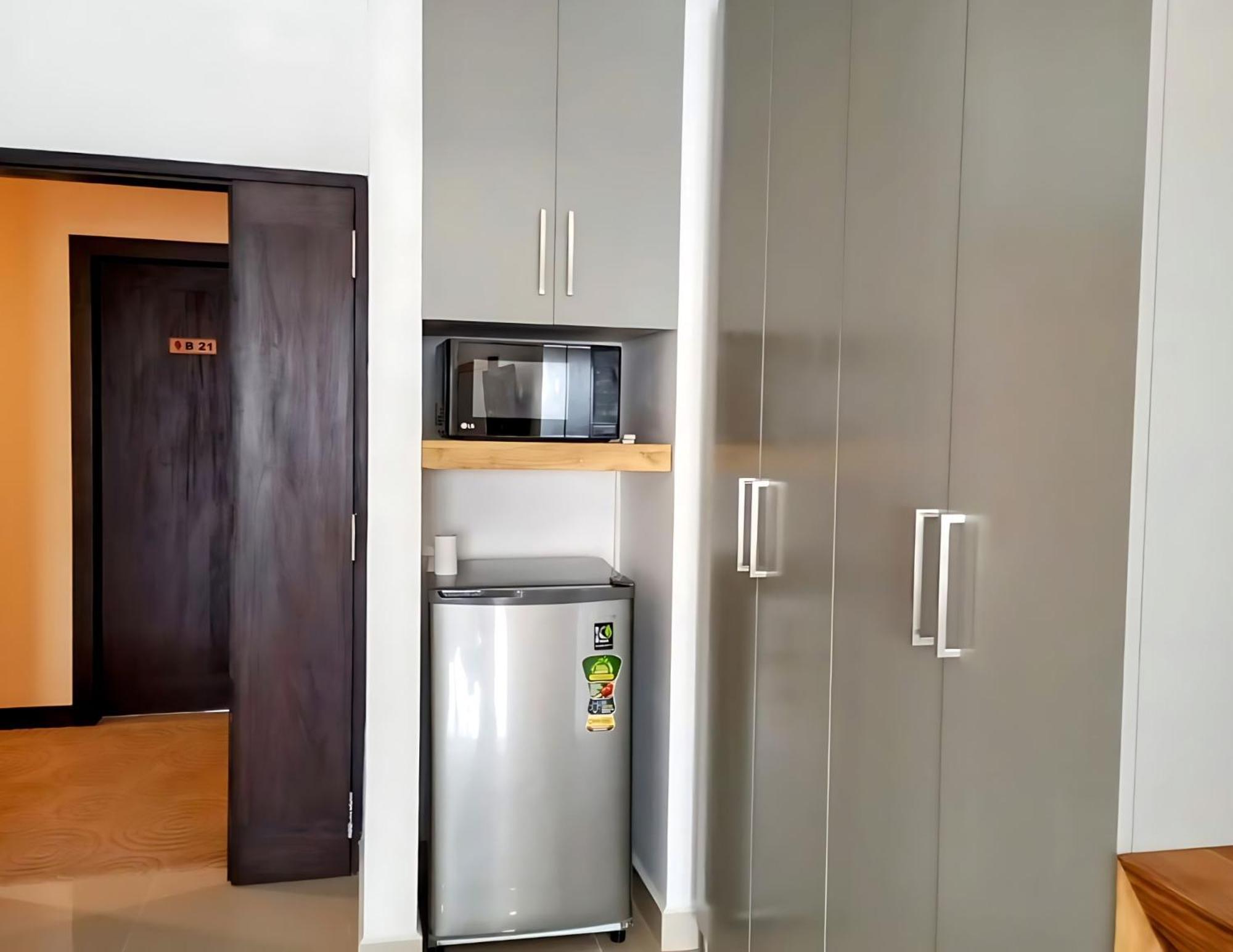 Negombo Ocean Breeze - Bliss On The Beach Luxury Apartments By Serendib Vacation Екстер'єр фото