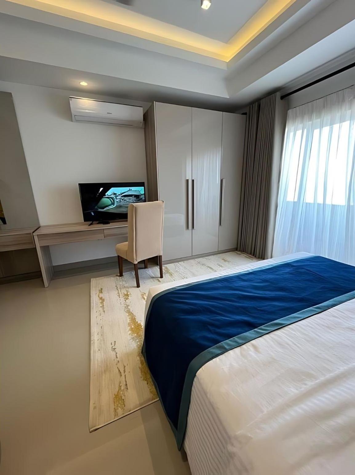 Negombo Ocean Breeze - Bliss On The Beach Luxury Apartments By Serendib Vacation Екстер'єр фото