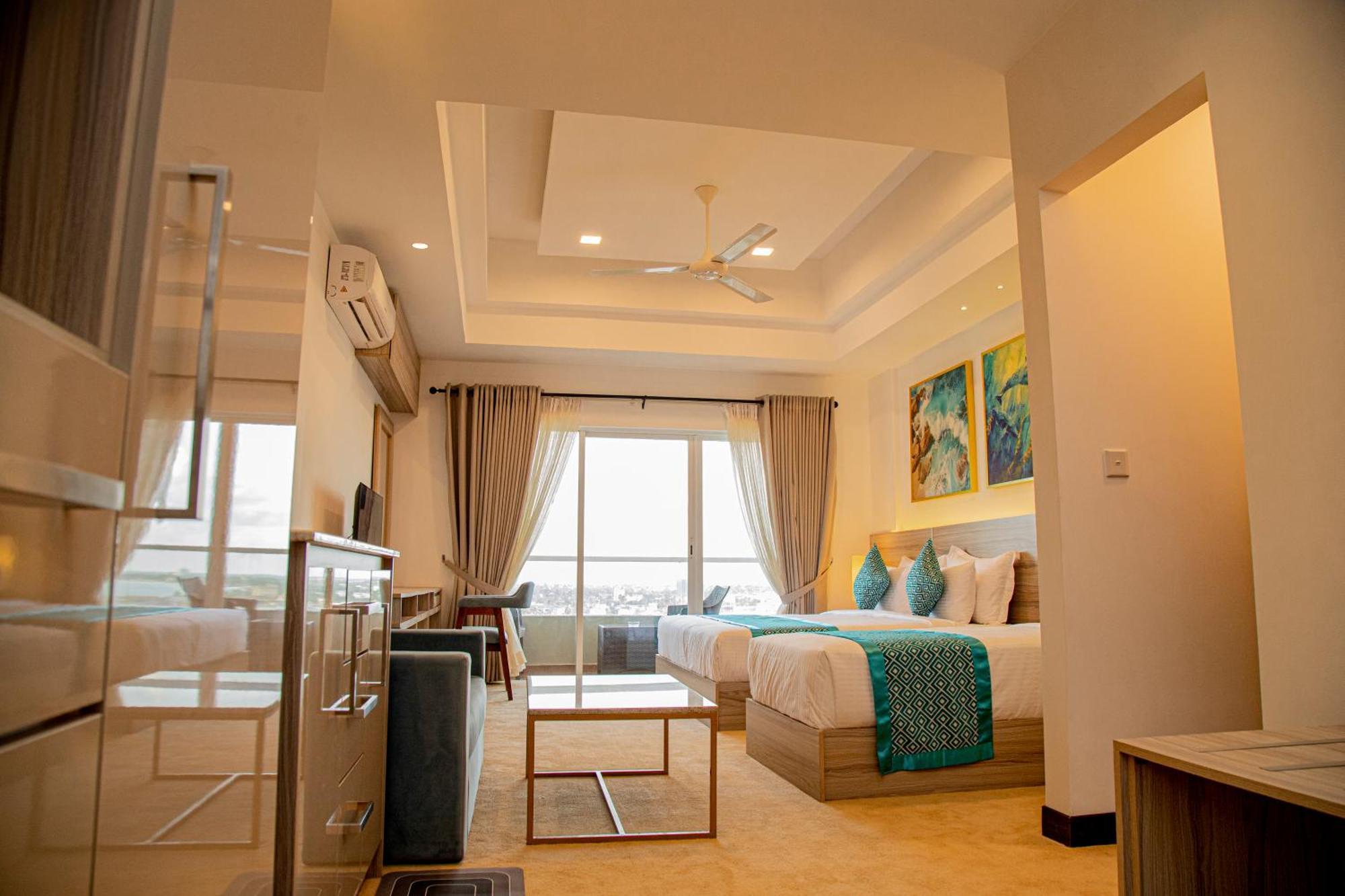 Negombo Ocean Breeze - Bliss On The Beach Luxury Apartments By Serendib Vacation Екстер'єр фото
