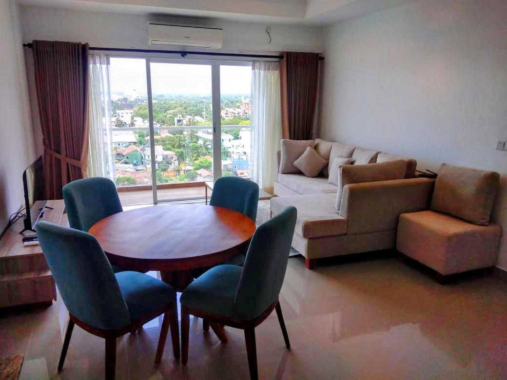 Negombo Ocean Breeze - Bliss On The Beach Luxury Apartments By Serendib Vacation Екстер'єр фото
