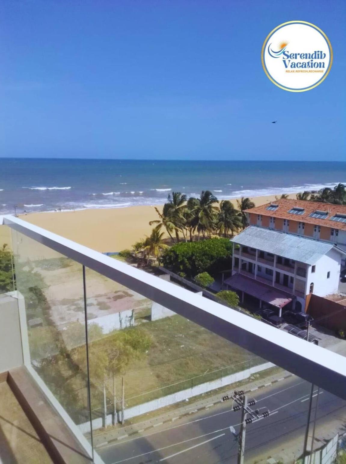 Negombo Ocean Breeze - Bliss On The Beach Luxury Apartments By Serendib Vacation Екстер'єр фото